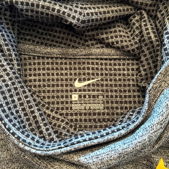 Nike Iowa Hawkeyes Women's Gray Cowl Neck Pullover Size Small - Picture 7 of 12